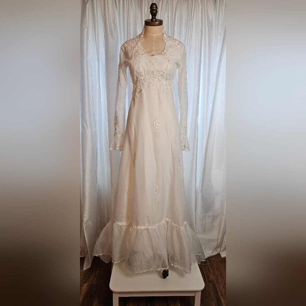 Vintage Wedding Dress